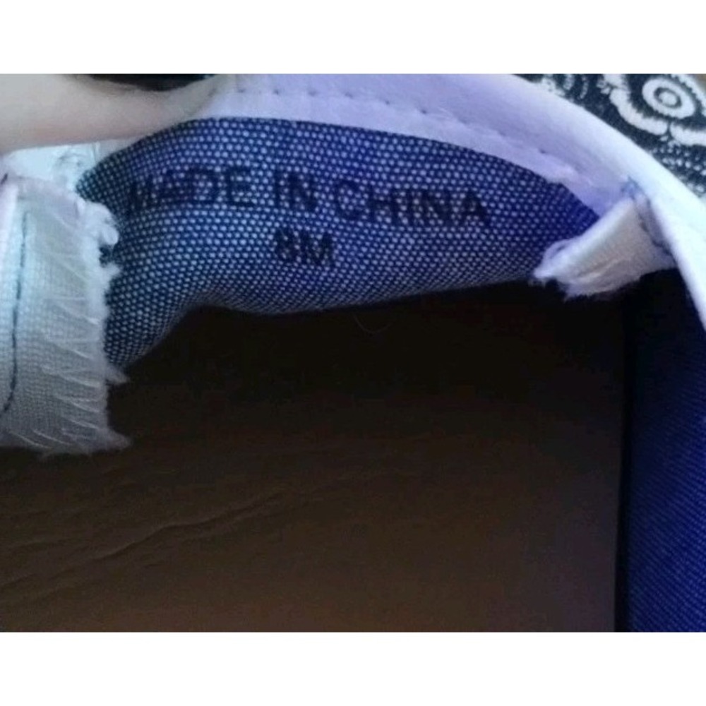 Talbot's Blue & White Bandana Print Slip On Shoes Women's 8M - Picture 6 of 6